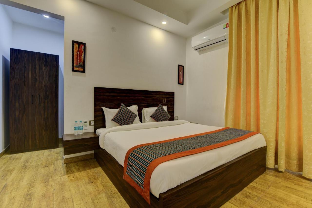 Country Inn Hotels & Resorts Vrindāvan Exterior foto